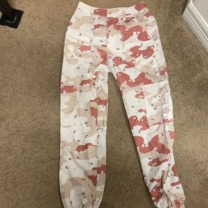 Camo thin jean